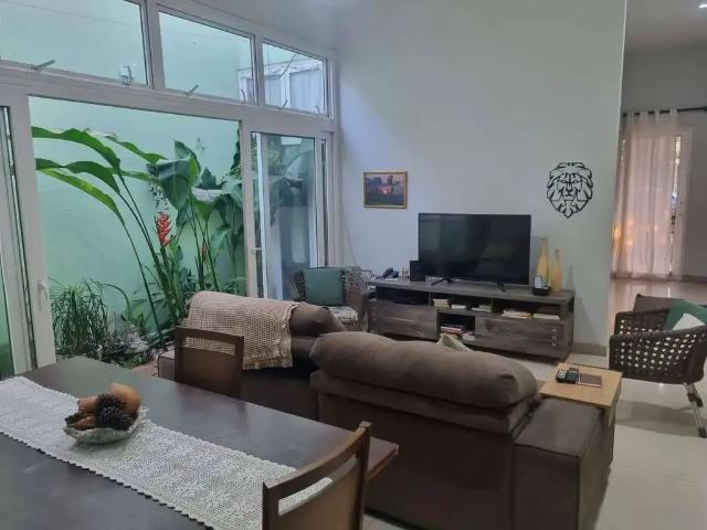 Casa / Sobrado para Venda em Cuiabá/MT Boa Esperança 4 Quartos