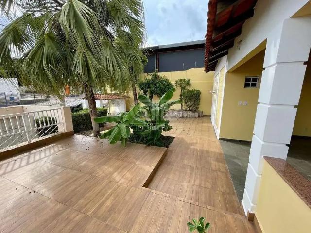 Casa / Sobrado para Venda em Cuiabá/MT Dom Aquino 3 Quartos