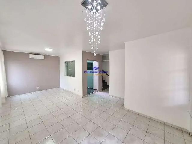 Casa / Sobrado para Venda em Cuiabá/MT Dom Aquino 4 Quartos