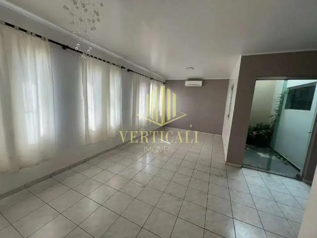 Casa / Sobrado para Venda em Cuiabá/MT Dom Aquino 5 Quartos