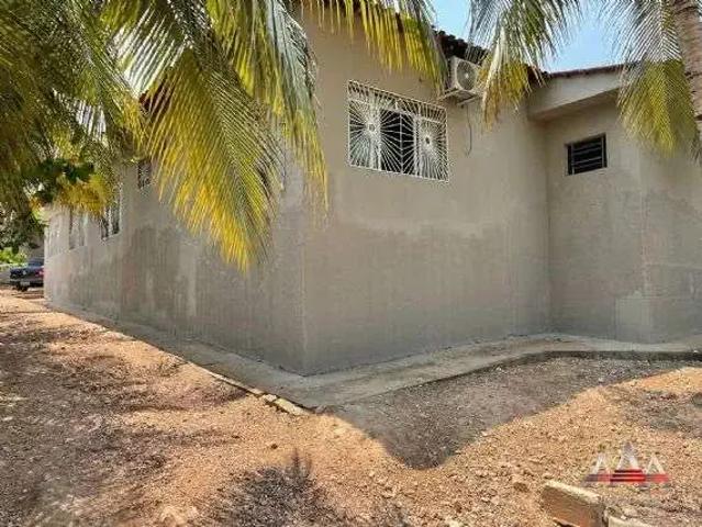 Casa / Sobrado para Venda em Cuiabá/MT Jardim Califórnia 4 Quartos