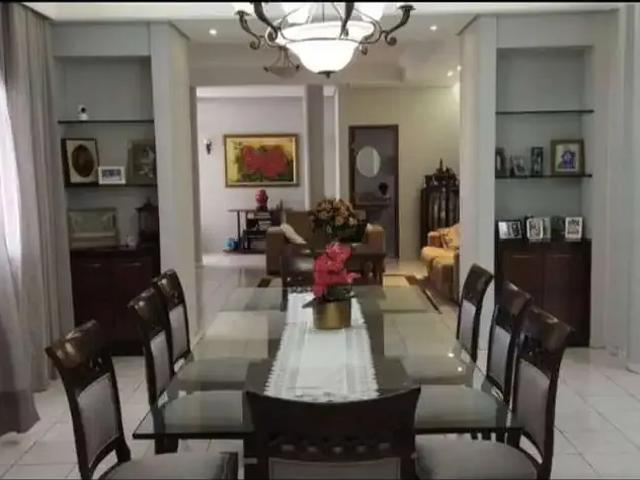 Casa / Sobrado para Venda em Cuiabá/MT Jardim Califórnia 4 Quartos