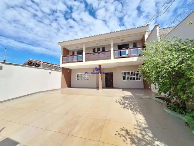 Casa / Sobrado para Venda em Cuiabá/MT Jardim Califórnia 6 Quartos