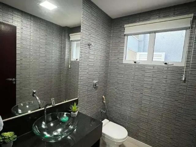 Casa / Sobrado para Venda em Cuiabá/MT Jardim Califórnia 3 Quartos
