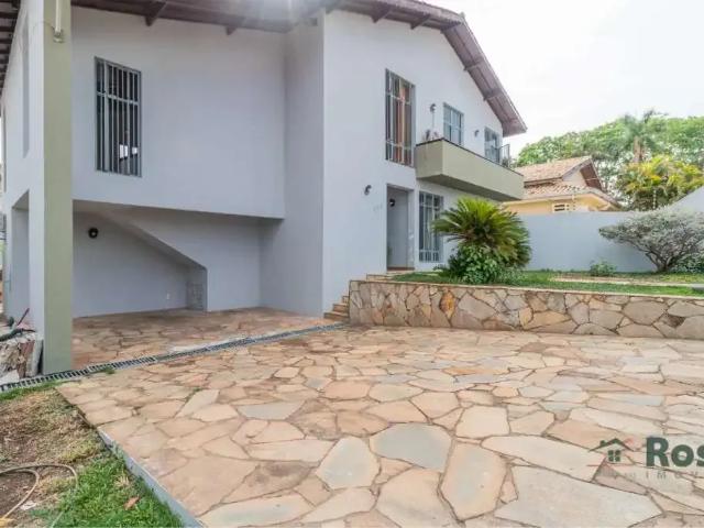 Casa / Sobrado para Venda em Cuiabá/MT Jardim Califórnia 3 Quartos