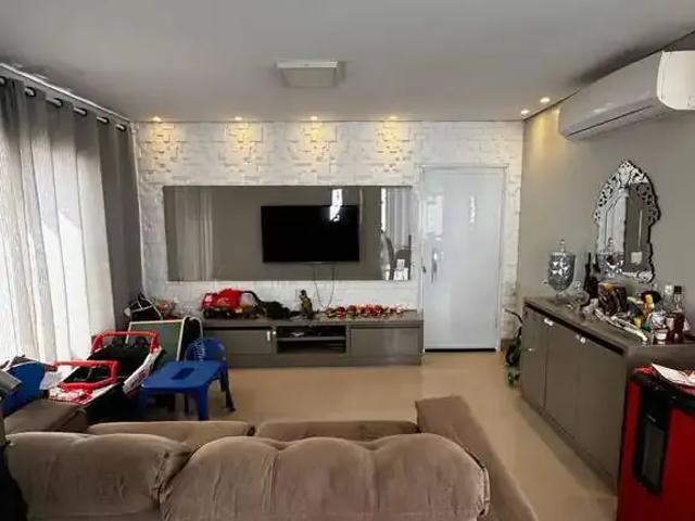 Casa / Sobrado para Venda em Cuiabá/MT Jardim Califórnia 3 Quartos