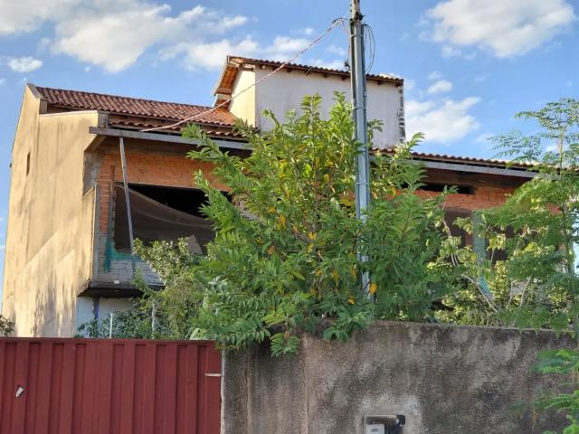 Casa / Sobrado para Venda em Cuiabá/MT Morada do Ouro II 6 Quartos