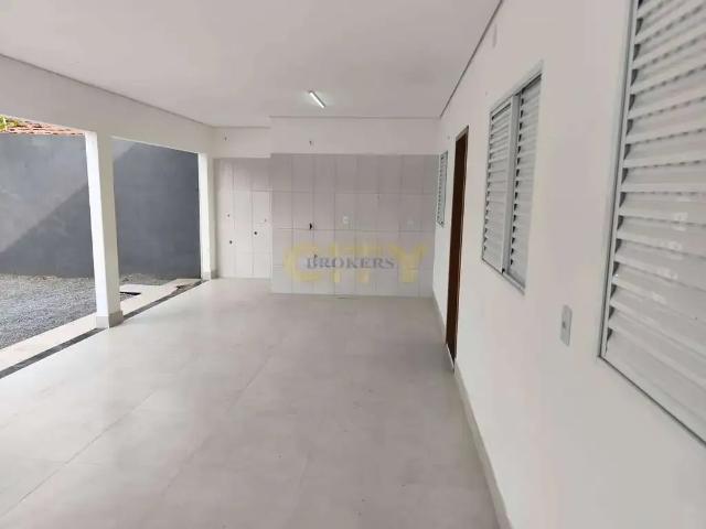 Casa / Sobrado para Venda em Cuiabá/MT CPA III 2 Quartos