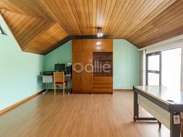 Casa / Sobrado para Venda em Curitiba/PR Mercês 4 Quartos