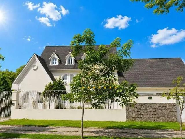 Casa / Sobrado para Venda em Curitiba/PR Mercês 4 Quartos