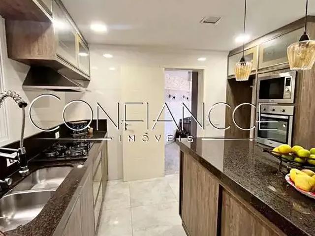 Casa / Sobrado para Venda em Curitiba/PR Mercês 4 Quartos