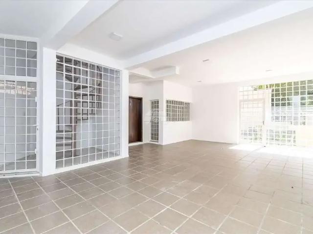 Casa / Sobrado para Venda em Curitiba/PR Mercês 3 Quartos