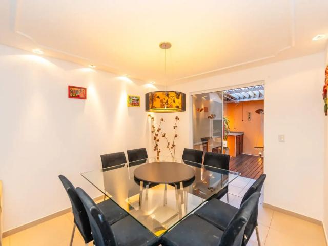 Casa / Sobrado para Venda em Curitiba/PR Mossunguê 4 Quartos