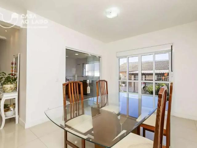 Casa / Sobrado para Venda em Curitiba/PR Novo Mundo 3 Quartos