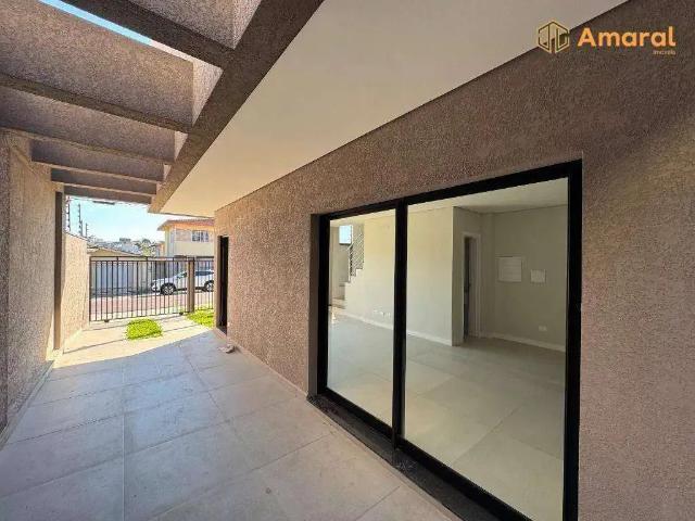 Casa / Sobrado para Venda em Curitiba/PR Novo Mundo 3 Quartos