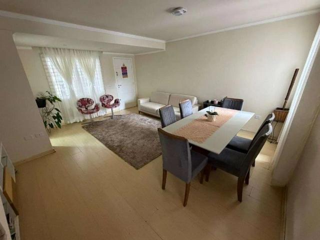 Casa / Sobrado para Venda em Curitiba/PR Novo Mundo 3 Quartos