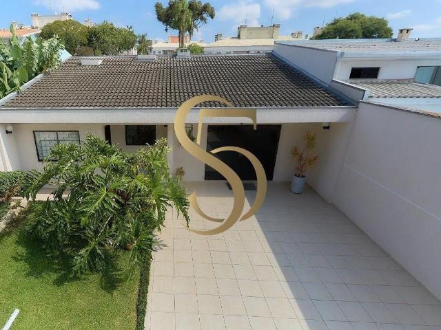 Casa / Sobrado para Venda em Curitiba/PR Novo Mundo 3 Quartos