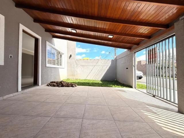 Casa / Sobrado para Venda em Curitiba/PR Novo Mundo 3 Quartos