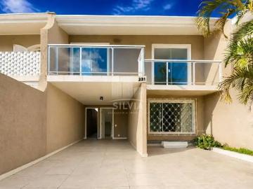 Casa / Sobrado para Venda em Curitiba/PR Novo Mundo 3 Quartos