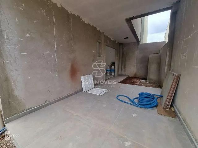 Casa / Sobrado para Venda em Curitiba/PR Novo Mundo 3 Quartos