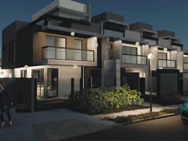 Casa / Sobrado para Venda em Curitiba/PR Novo Mundo 3 Quartos