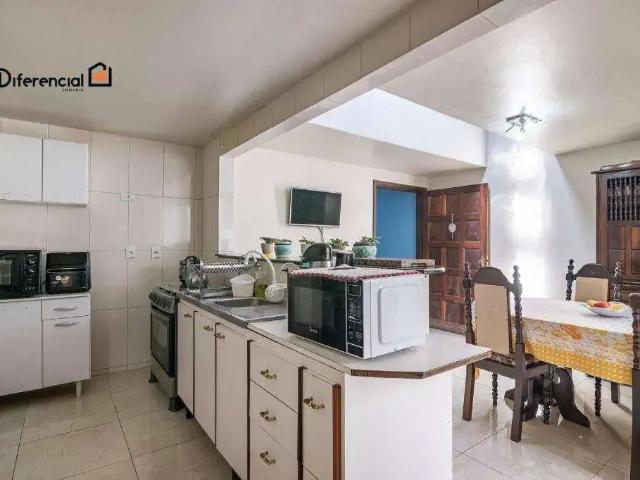 Casa / Sobrado para Venda em Curitiba/PR Novo Mundo 4 Quartos