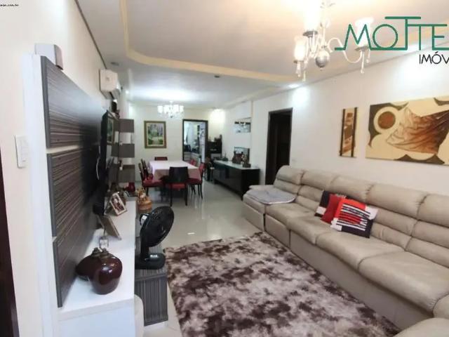 Casa / Sobrado para Venda em Curitiba/PR Novo Mundo 4 Quartos
