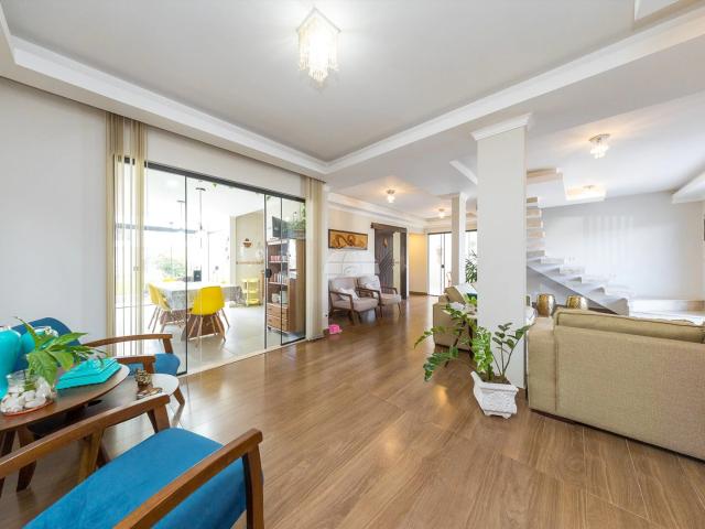 Casa / Sobrado para Venda em Curitiba/PR Orleans 3 Quartos