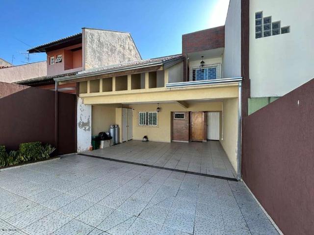 Casa / Sobrado para Venda em Curitiba/PR Atuba 3 Quartos