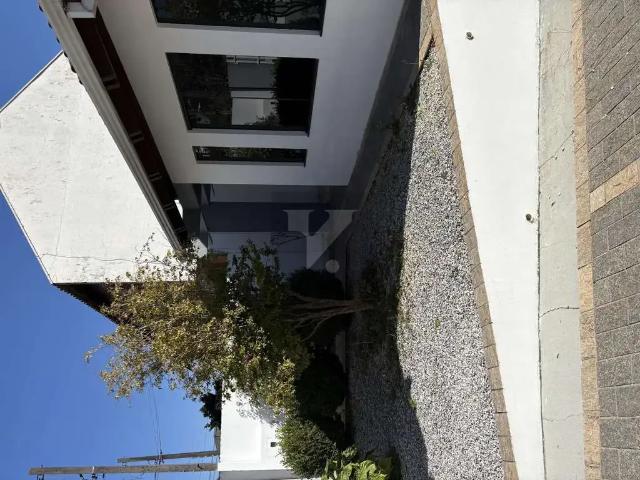 Casa / Sobrado para Venda em Curitiba/PR Atuba 4 Quartos