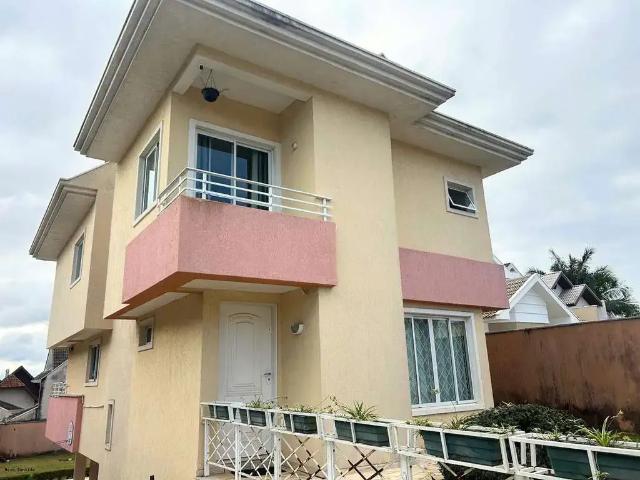 Casa / Sobrado para Venda em Curitiba/PR Atuba 4 Quartos