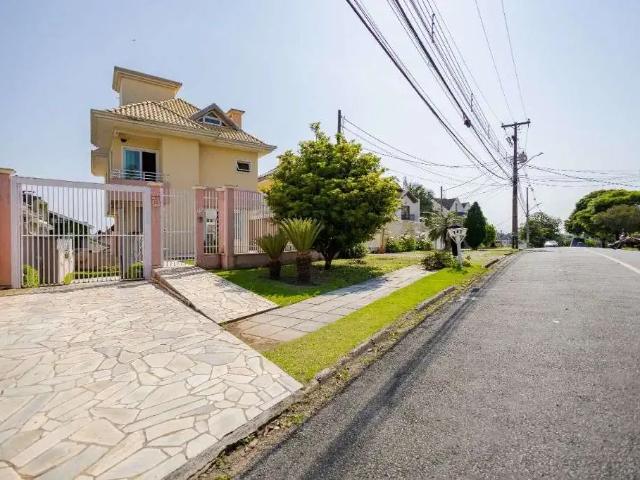 Casa / Sobrado para Venda em Curitiba/PR Atuba 4 Quartos