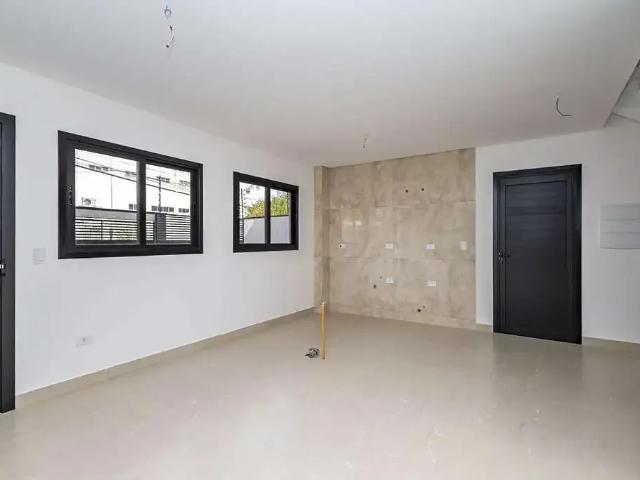 Casa / Sobrado para Venda em Curitiba/PR Água Verde 3 Quartos
