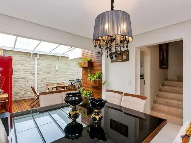Casa / Sobrado para Venda em Curitiba/PR Água Verde 3 Quartos