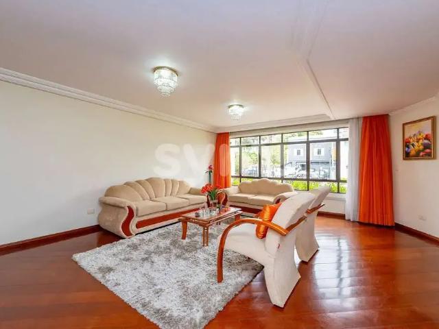 Casa / Sobrado para Venda em Curitiba/PR Água Verde 4 Quartos