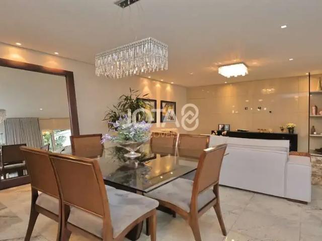 Casa / Sobrado para Venda em Curitiba/PR Água Verde 4 Quartos