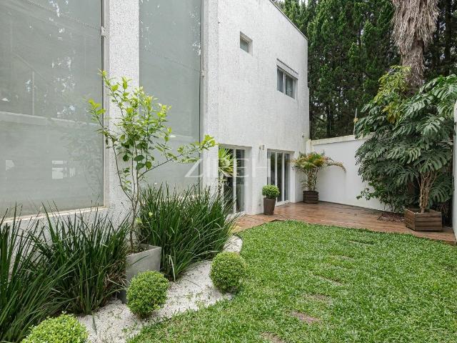 Casa / Sobrado para Venda em Curitiba/PR Água Verde 4 Quartos
