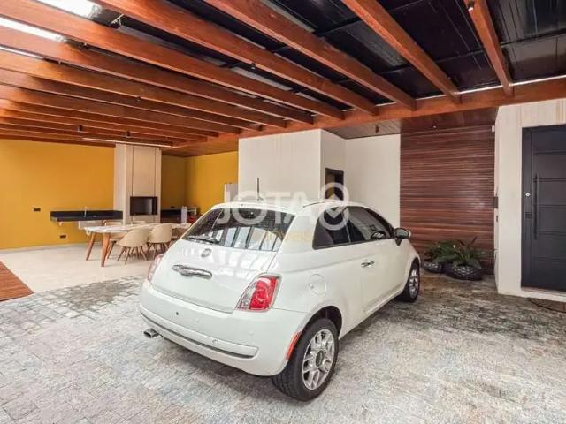 Casa / Sobrado para Venda em Curitiba/PR Água Verde 4 Quartos