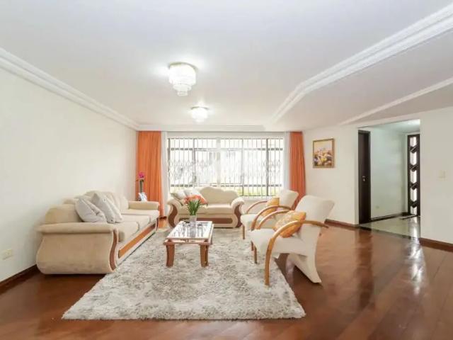 Casa / Sobrado para Venda em Curitiba/PR Água Verde 4 Quartos