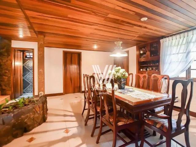 Casa / Sobrado para Venda em Curitiba/PR Ahú 5 Quartos