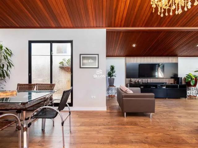 Casa / Sobrado para Venda em Curitiba/PR Ahú 2 Quartos