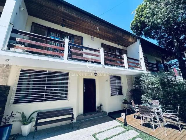 Casa / Sobrado para Venda em Curitiba/PR Ahú 3 Quartos