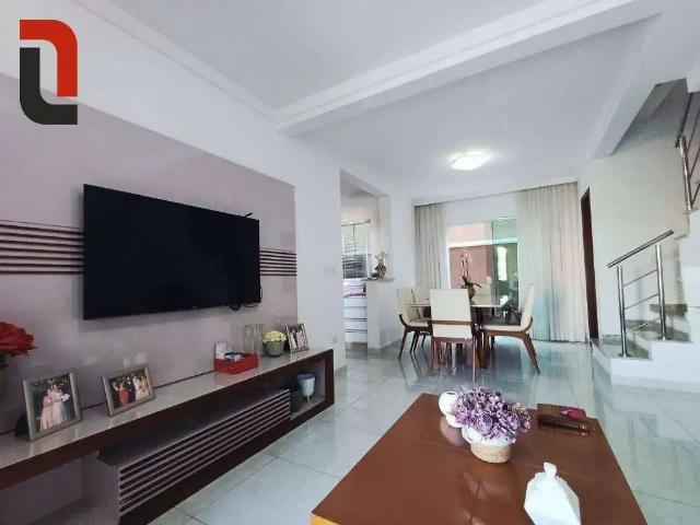 Casa / Sobrado para Venda em Curitiba/PR Ahú 3 Quartos