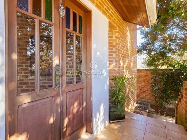 Casa / Sobrado para Venda em Curitiba/PR Ahú 3 Quartos