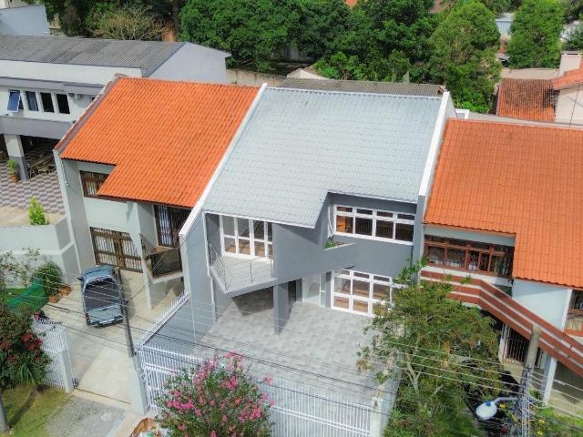 Casa / Sobrado para Venda em Curitiba/PR Ahú 3 Quartos