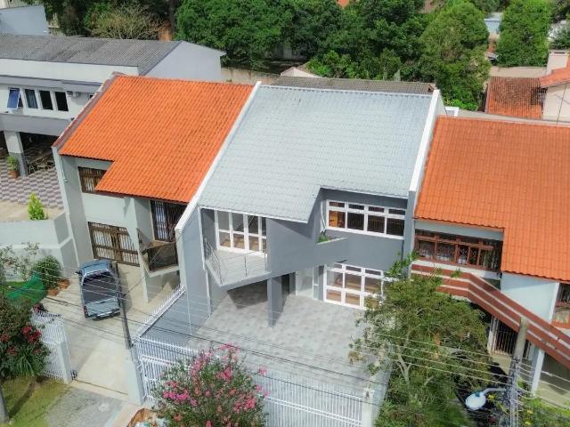 Casa / Sobrado para Venda em Curitiba/PR Ahú 3 Quartos