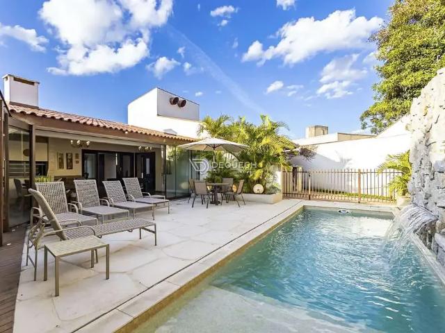 Casa / Sobrado para Venda em Curitiba/PR Ahú 3 Quartos