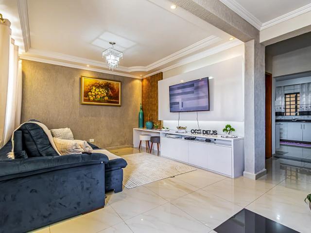 Casa / Sobrado para Venda em Curitiba/PR Alto Boqueirão 5 Quartos