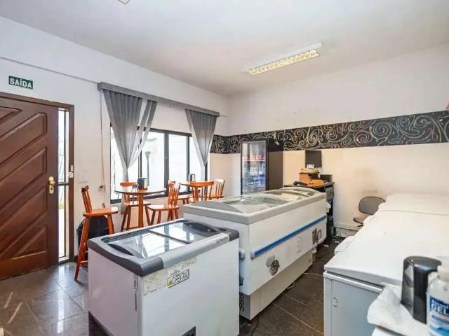 Casa / Sobrado para Venda em Curitiba/PR Bacacheri 4 Quartos