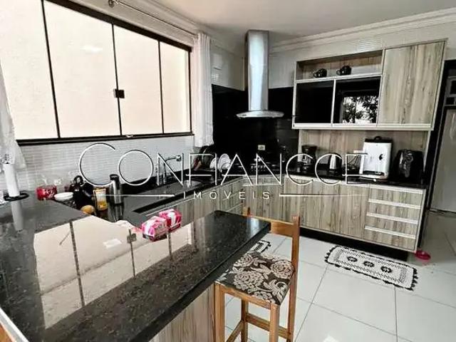 Casa / Sobrado para Venda em Curitiba/PR Bacacheri 5 Quartos